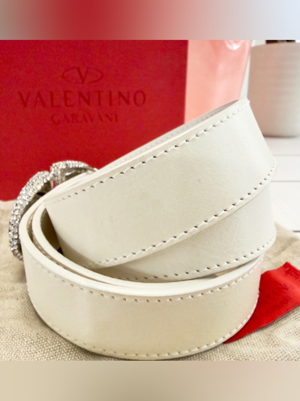 Valentino Garavani Ivory Leather Belt w Crystal V Logo Buckle - Picture 3 of 11